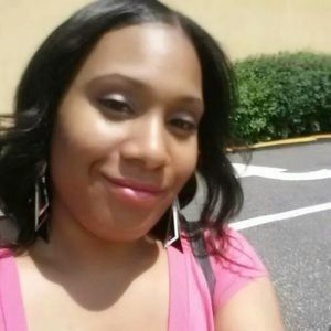 Meet your Posher, Jenine